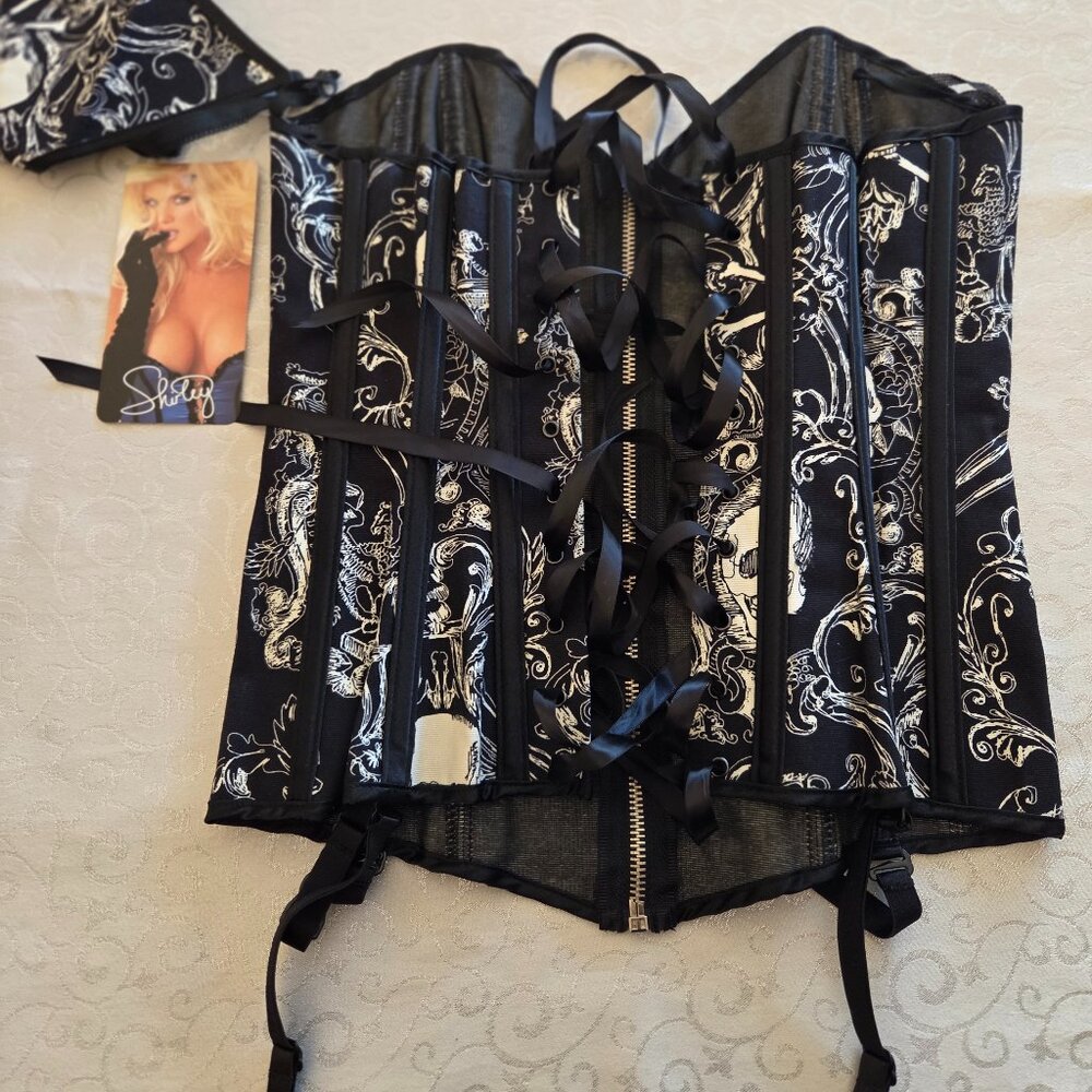 New corset with thong, size 34